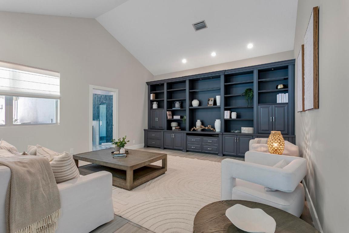 SEMINOLE LANDING - Residential