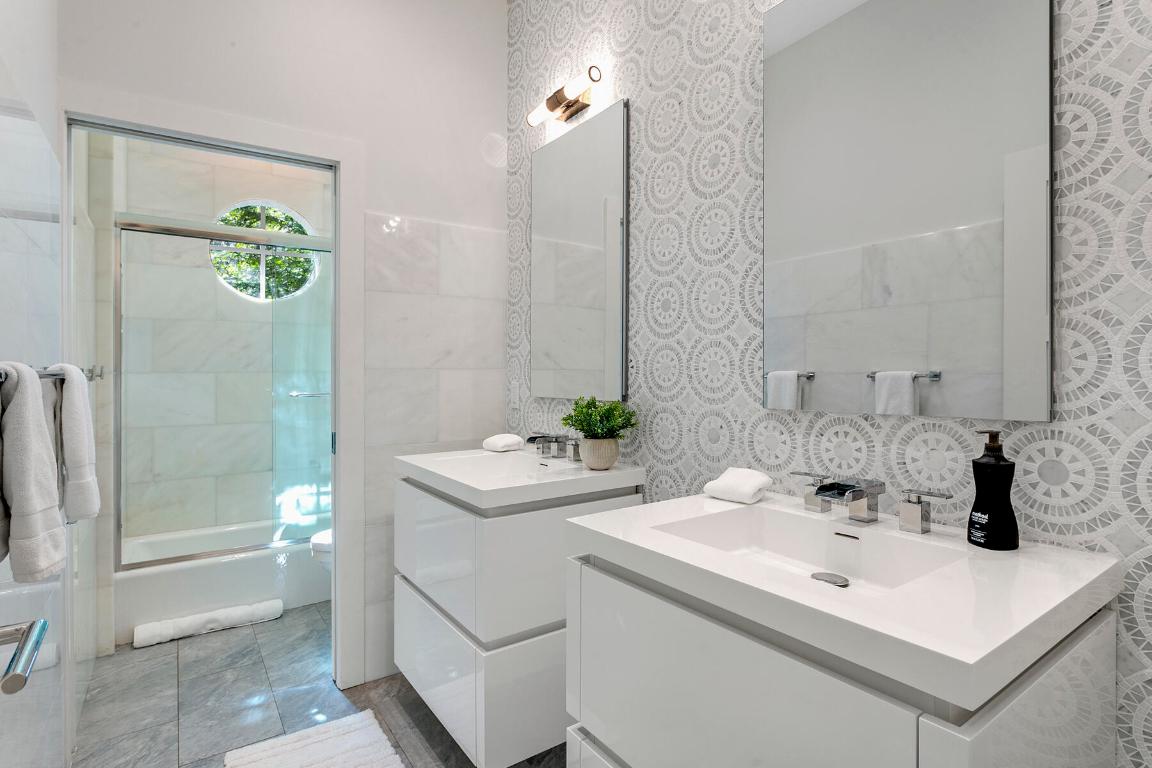 12375 Ridge Road Road