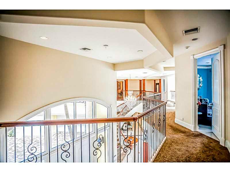 LAKE ROGERS ISLE UNIT E - Residential