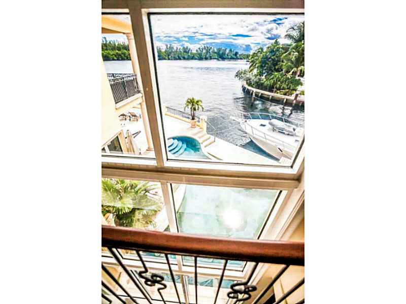 LAKE ROGERS ISLE UNIT E - Residential