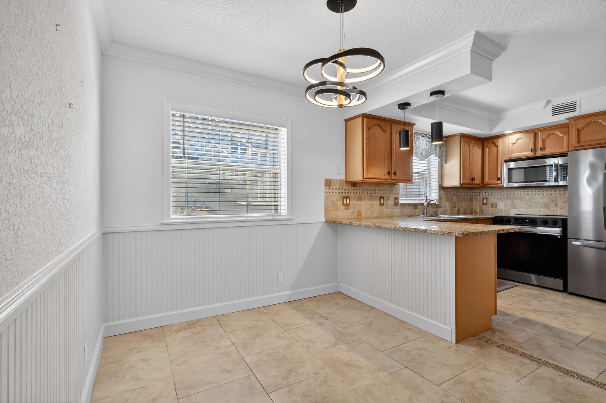 KINGS POINT BRITTANY CONDOS - Residential Lease