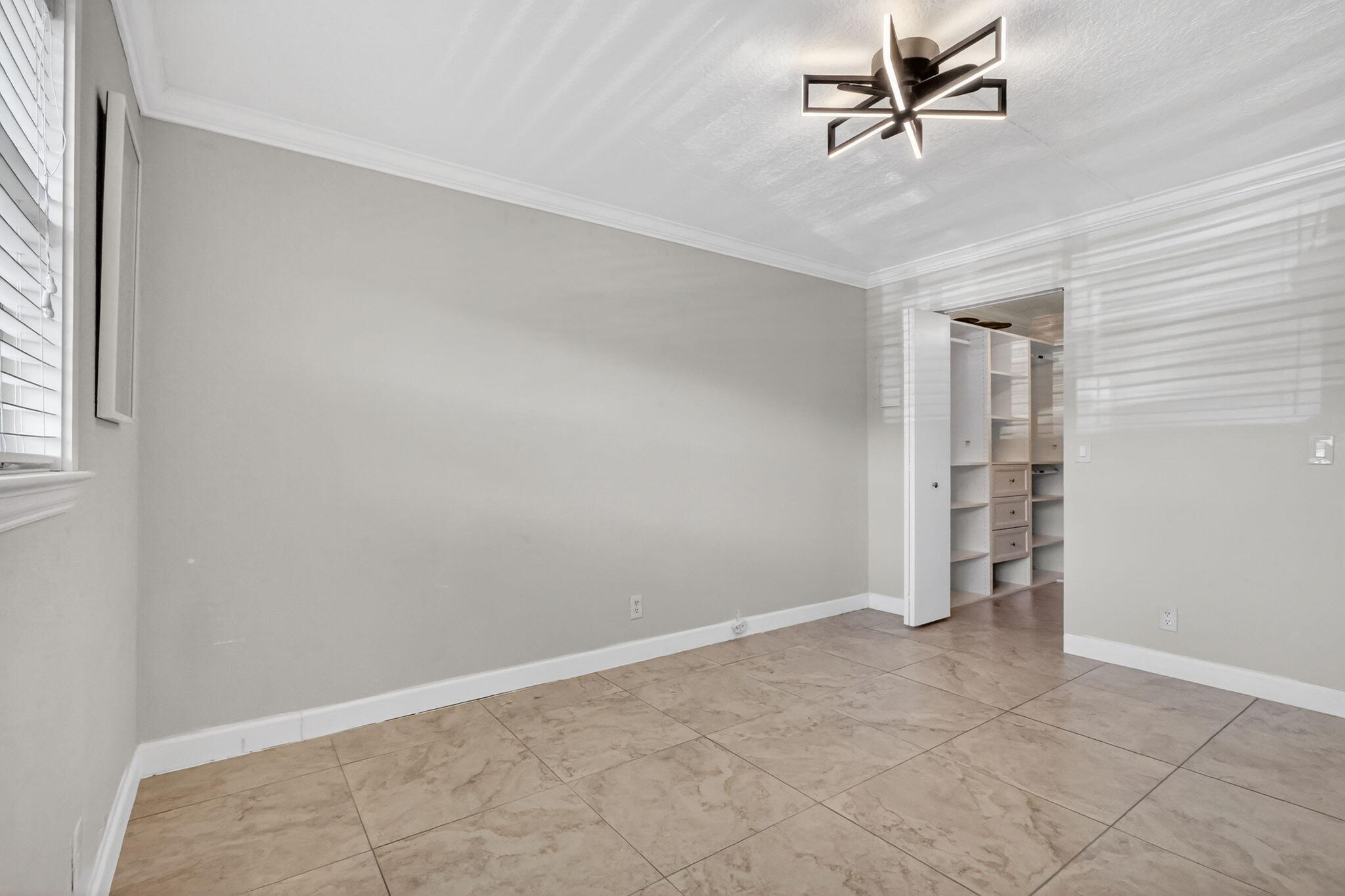 KINGS POINT BRITTANY CONDOS - Residential Lease