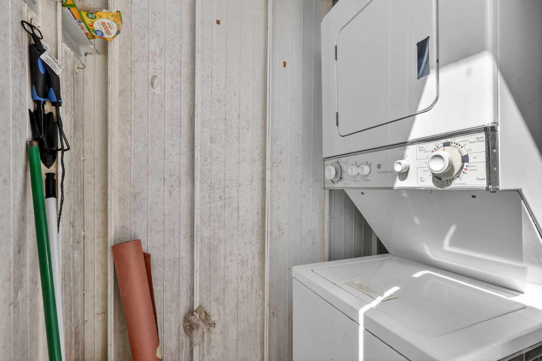 KINGS POINT BRITTANY CONDOS - Residential Lease