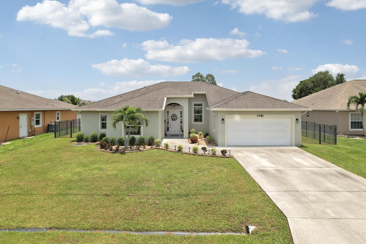 PORT ST LUCIE SECTION 33 - Residential