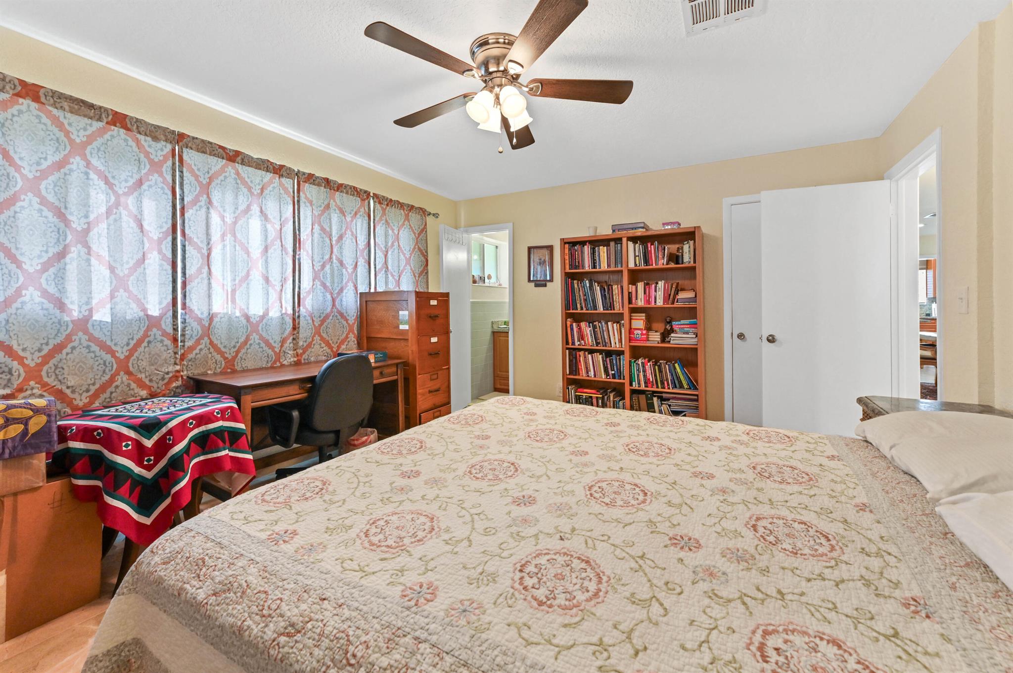 FLORESTA ESTATES - Residential