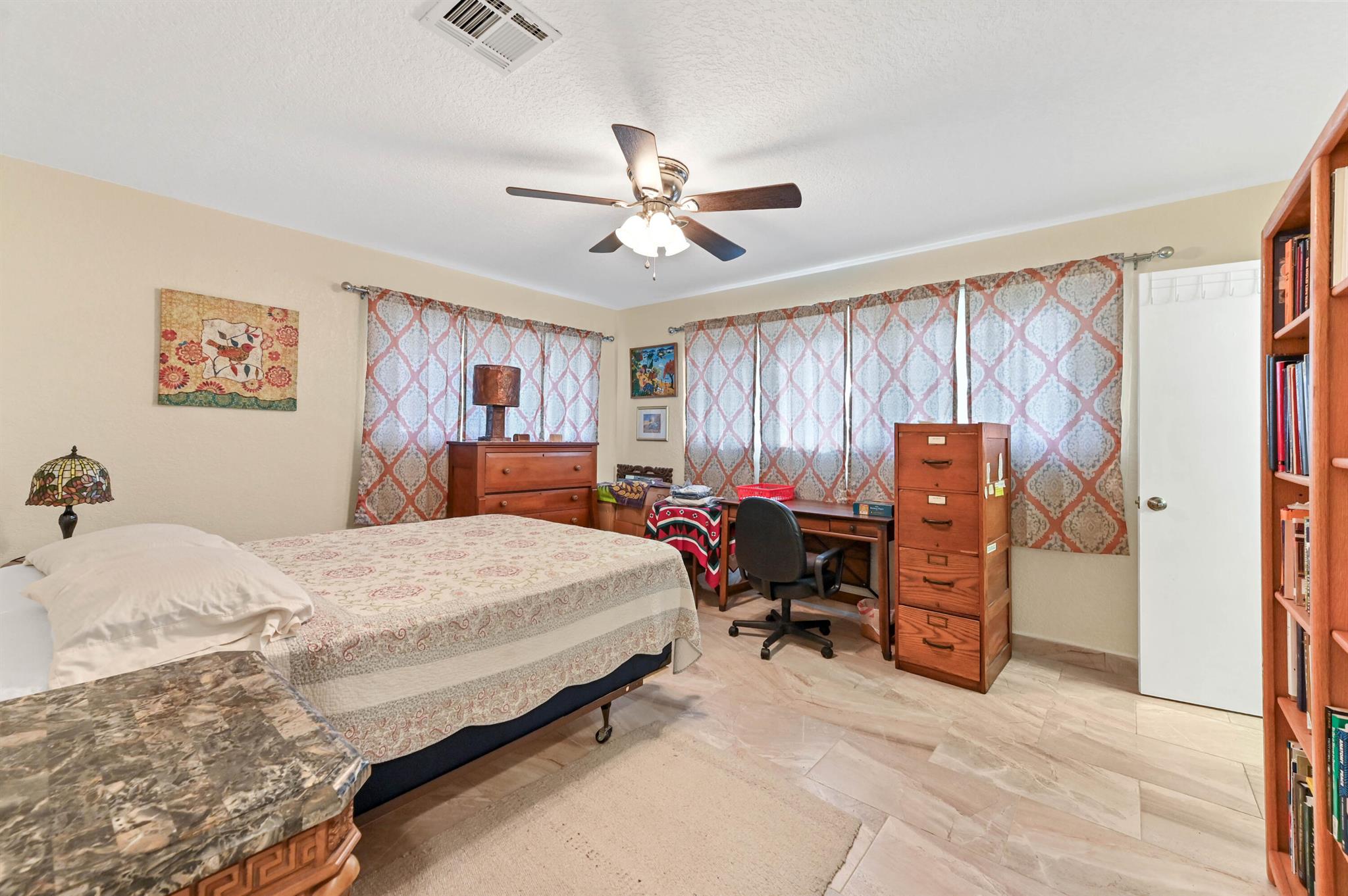 FLORESTA ESTATES - Residential