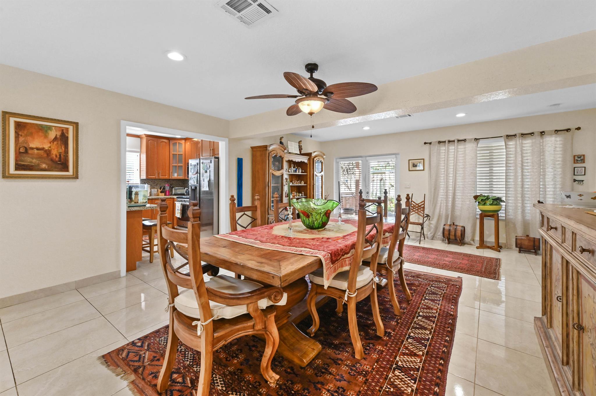 FLORESTA ESTATES - Residential