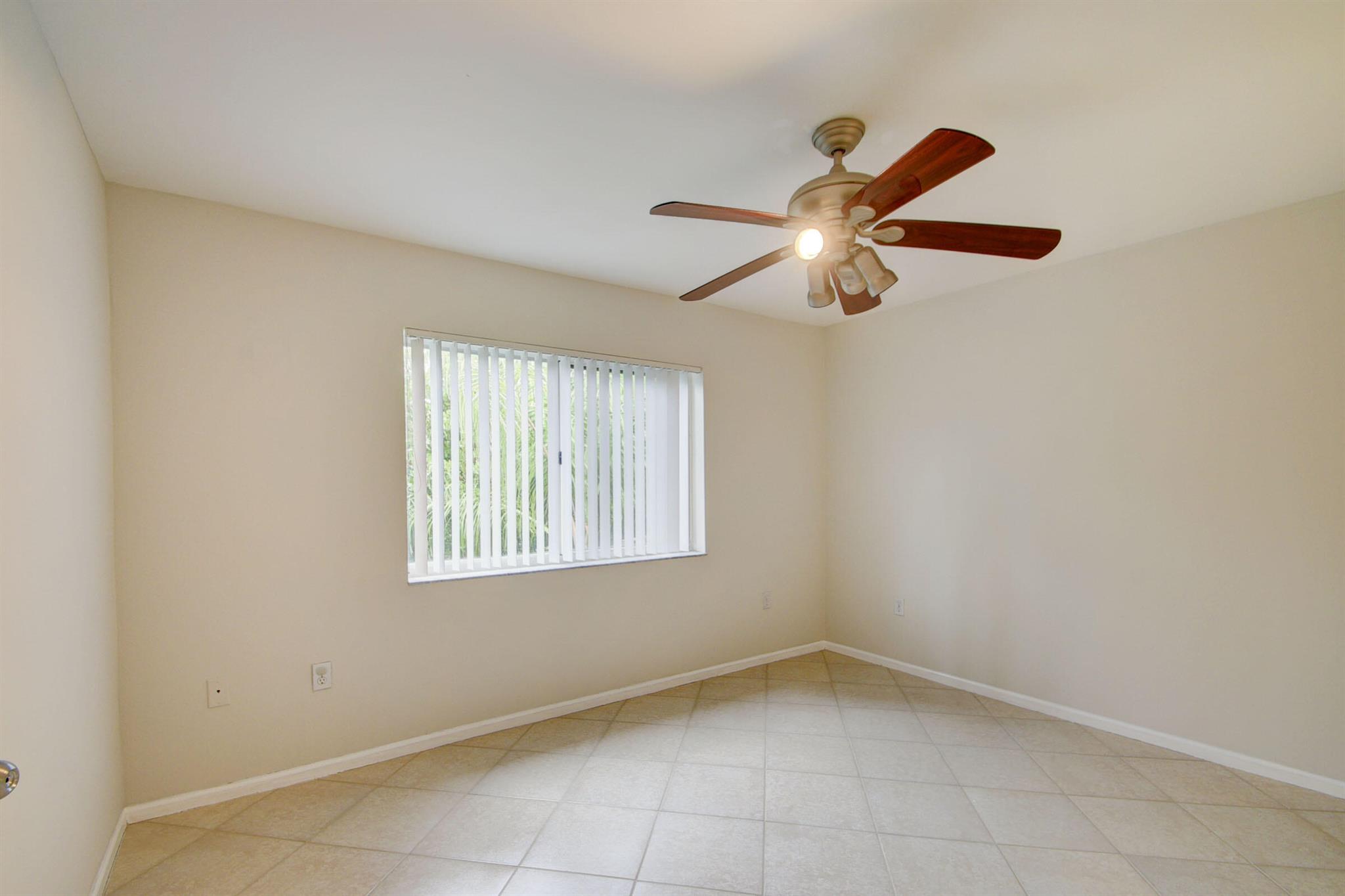 Hypoluxos Mariners Cay Condo - Residential