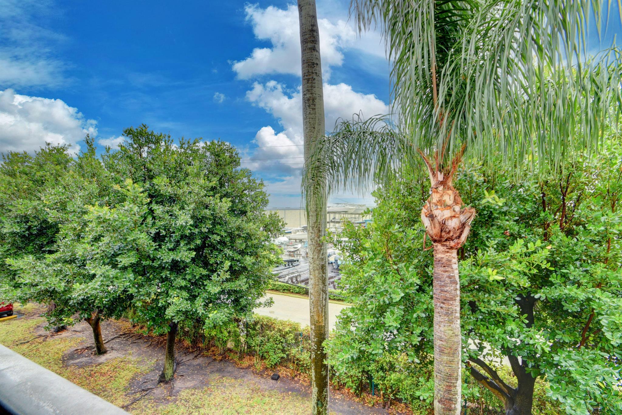 Hypoluxos Mariners Cay Condo - Residential