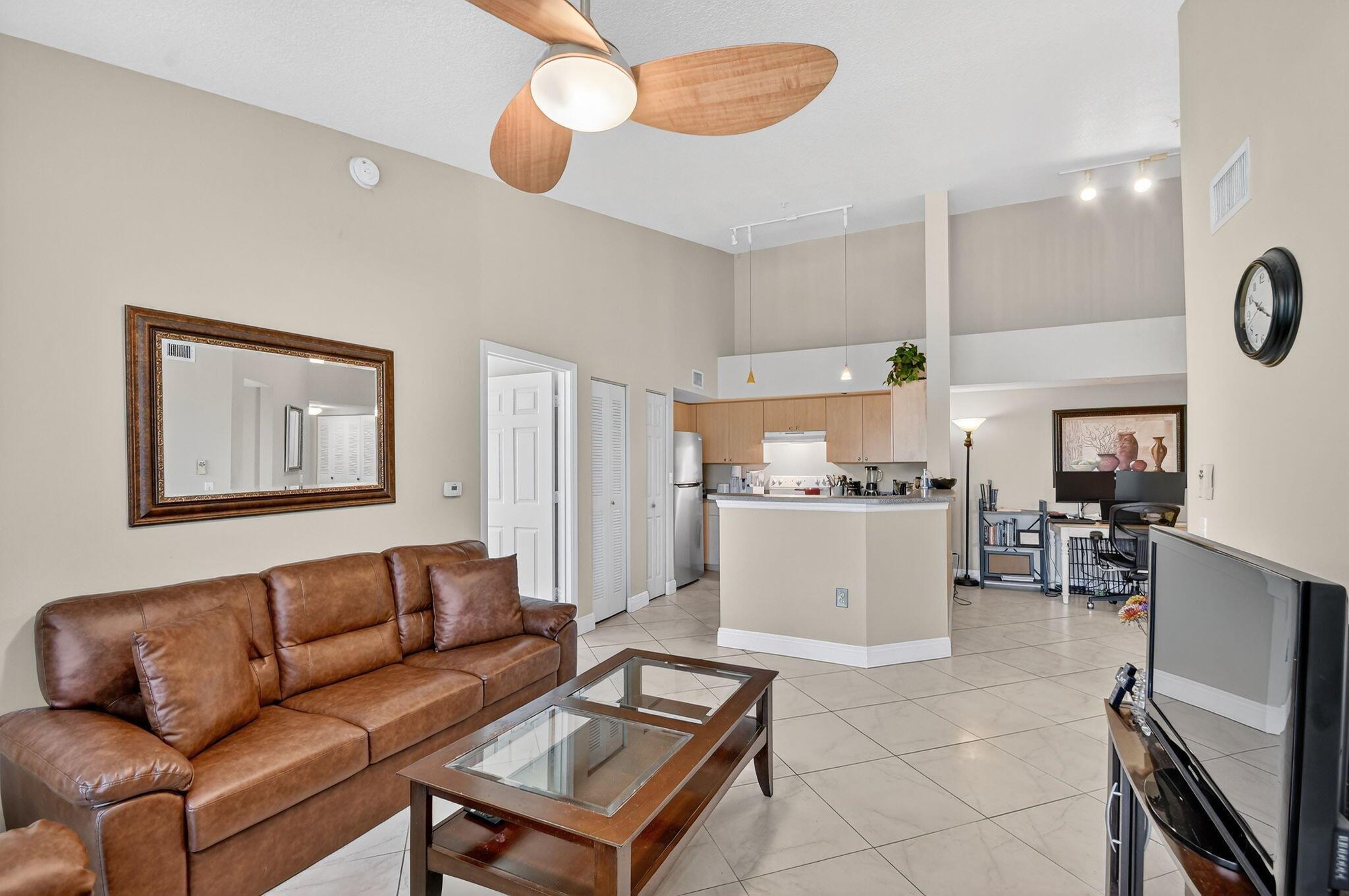 VILLA DEL SOL CONDO - Residential