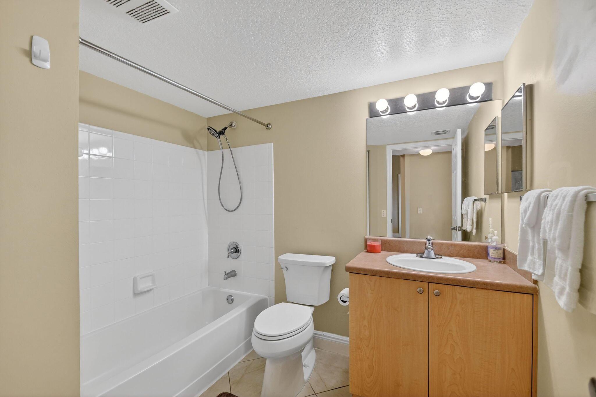 VILLA DEL SOL CONDO - Residential