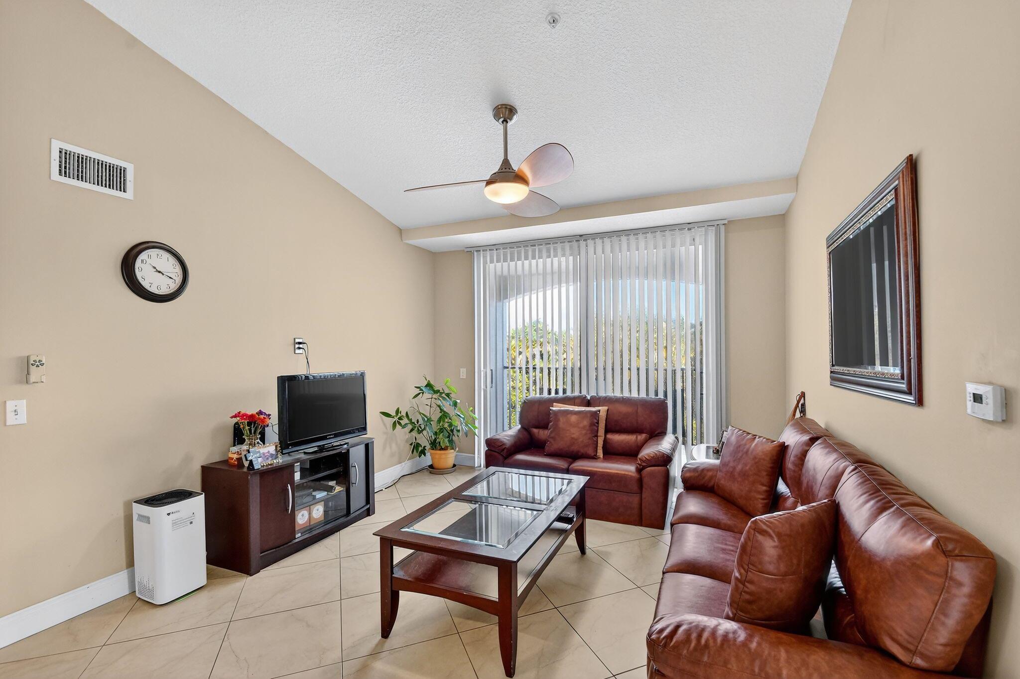 VILLA DEL SOL CONDO - Residential