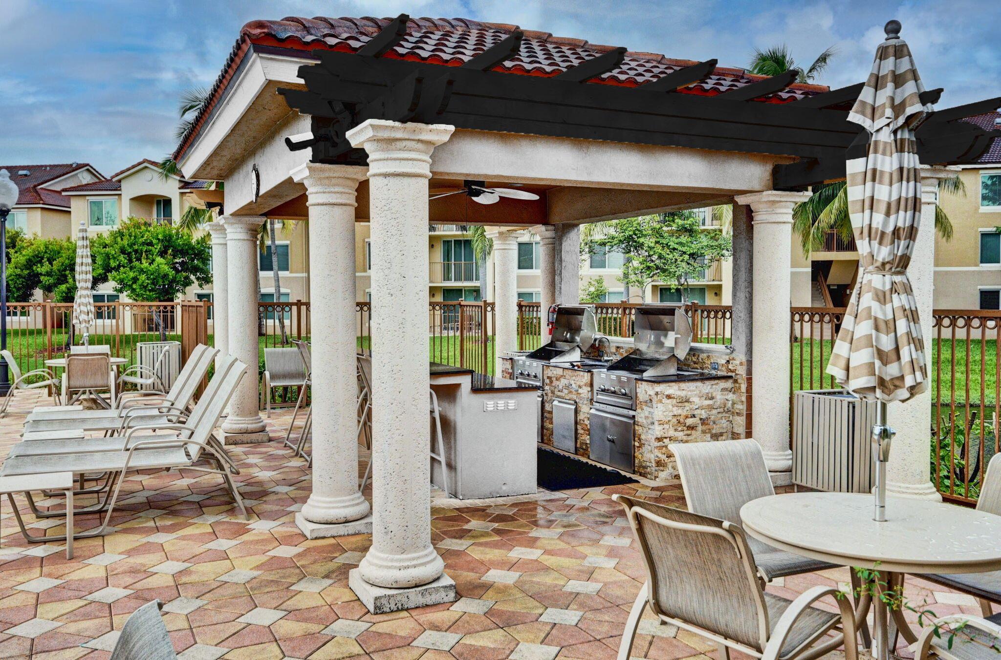 VILLA DEL SOL CONDO - Residential