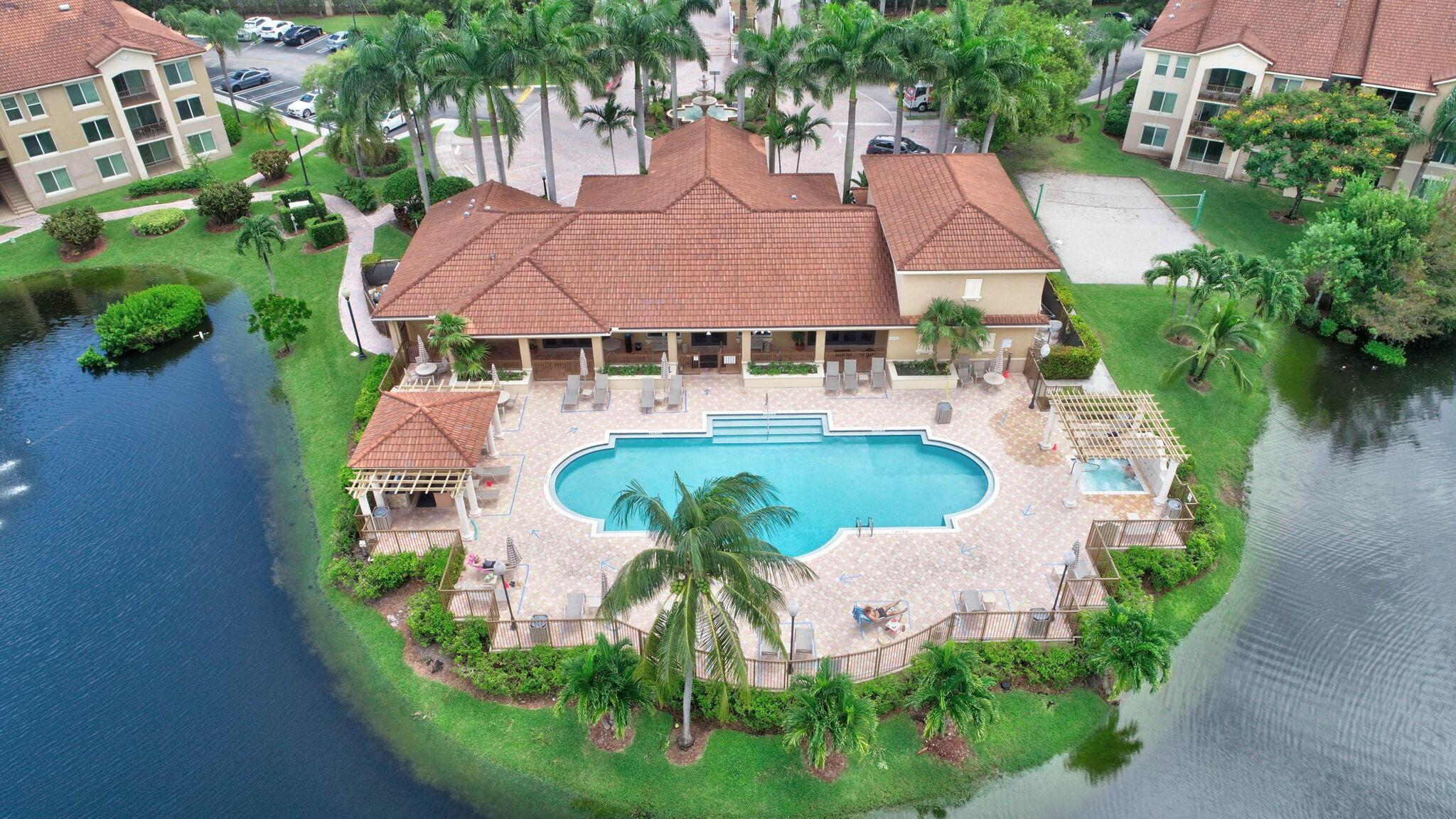 VILLA DEL SOL CONDO - Residential