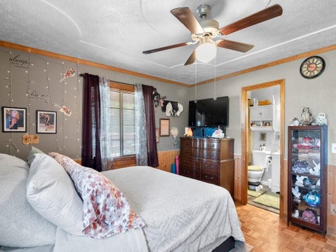 Tiny photo for 2315 28TH Avenue SW, Vero Beach, FL 32960 (MLS # B26054106)