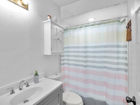 Tiny photo for 2315 28TH Avenue SW, Vero Beach, FL 32960 (MLS # B26054106)