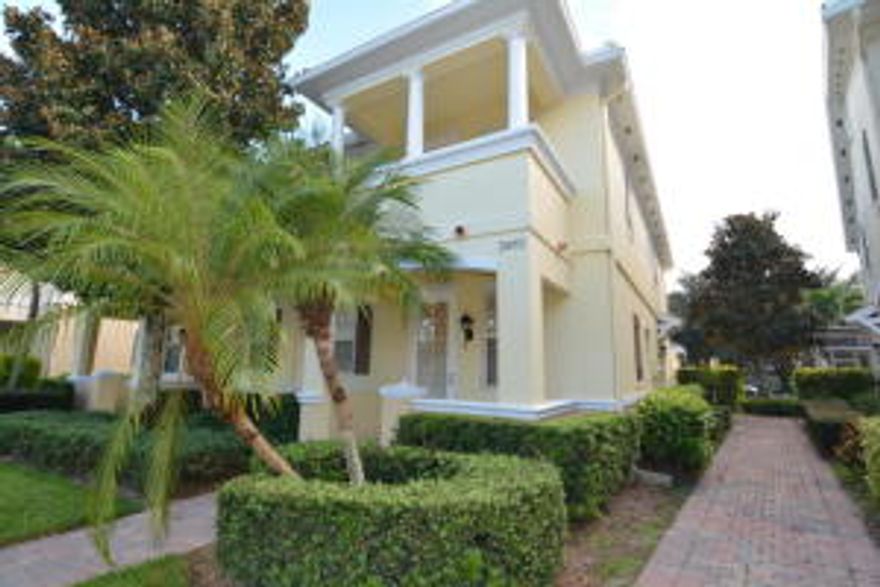 Very nice 2 story townhome in highly desired Tuscany at Abacoa community. Close to schools, Roger Dean stadium, FAU, minutes to I-95, Turnpike and beaches. Sewer and basic cable included.