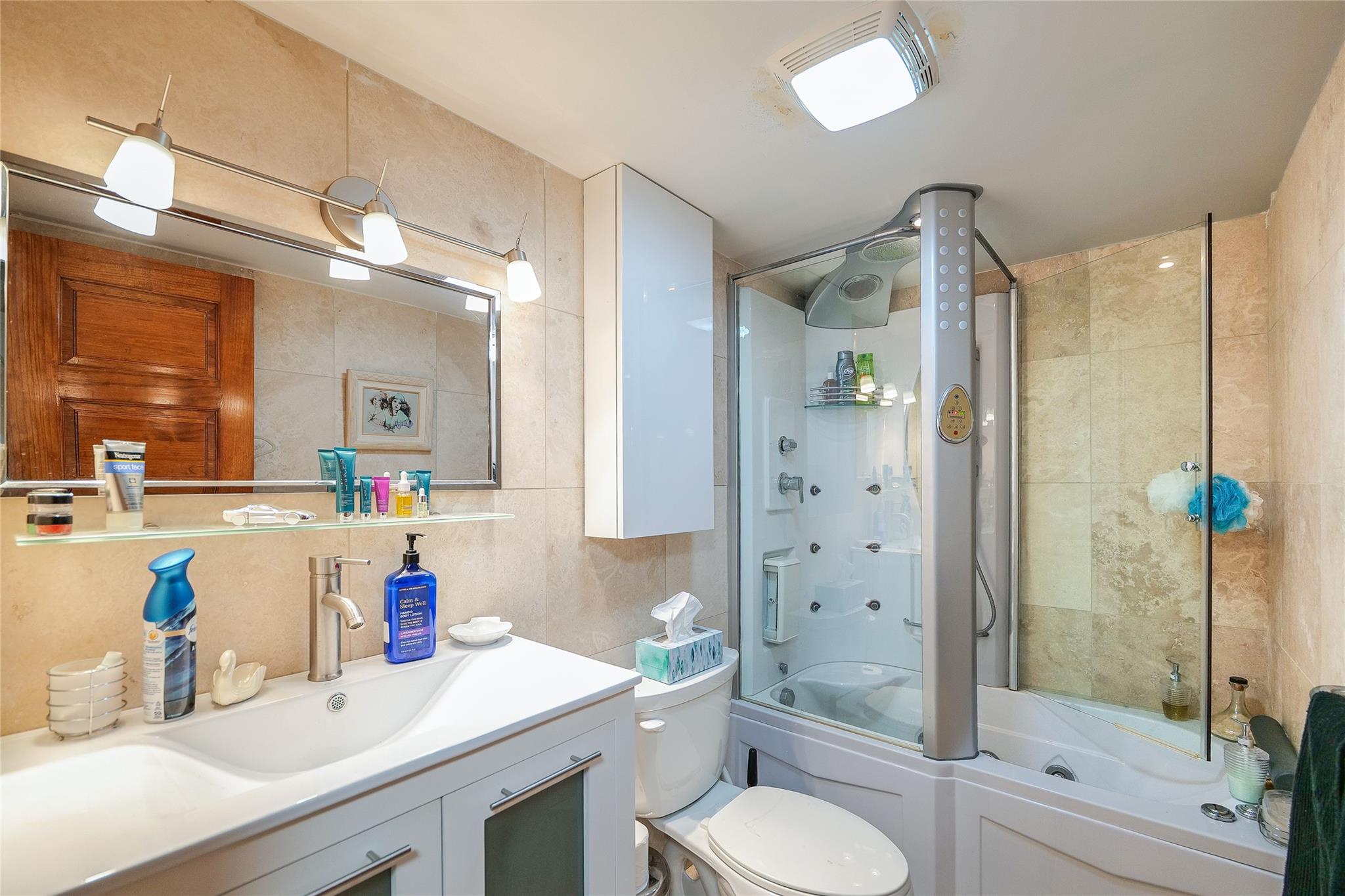 18th Hole - Residential Lease