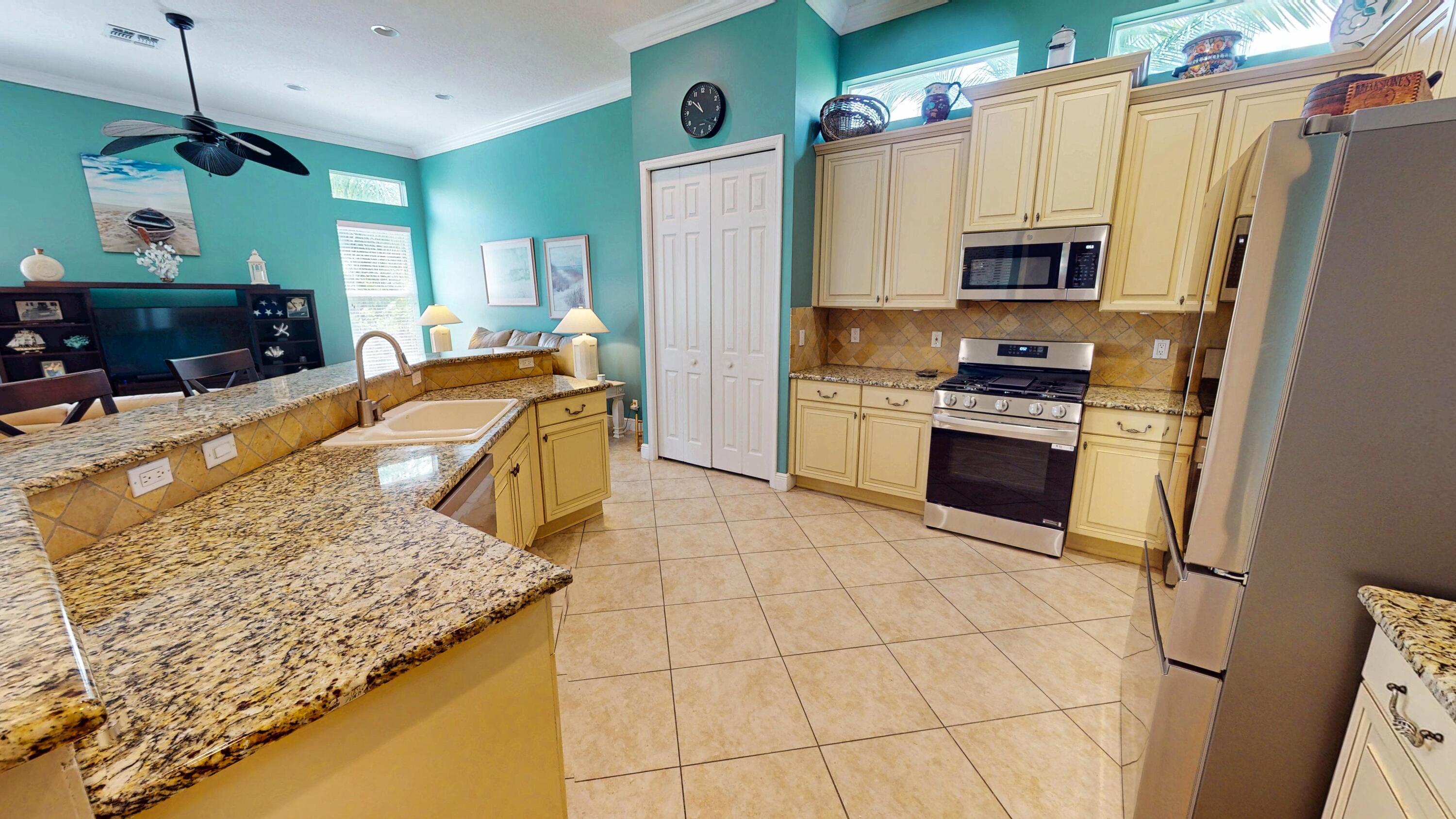 TRADITION PLAT NO 28 - Residential Lease