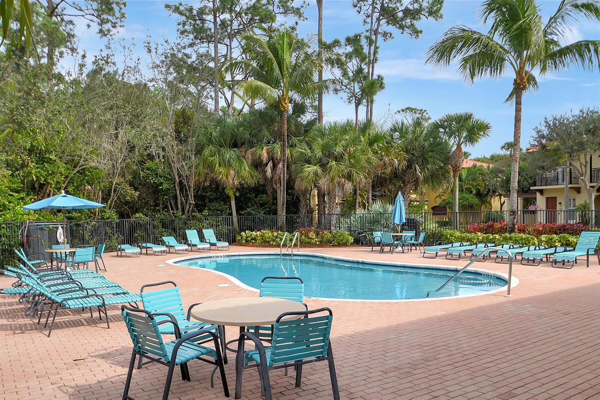 2812 Eagle Rock Circle 902