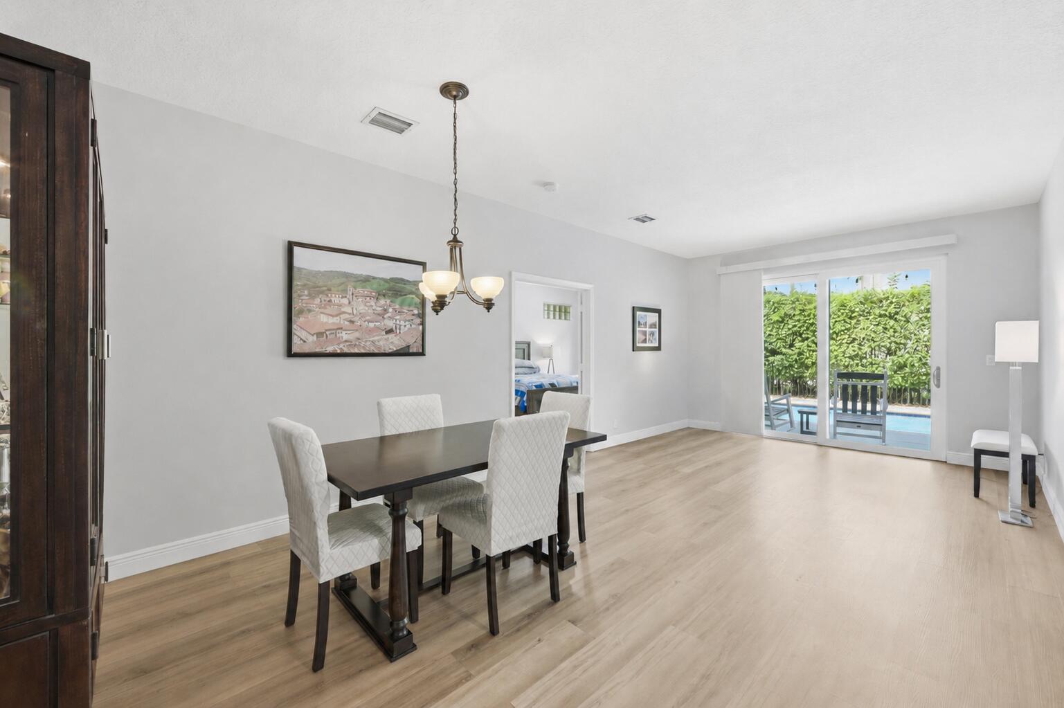 WYNDHAM LAKES CENTRAL - Residential