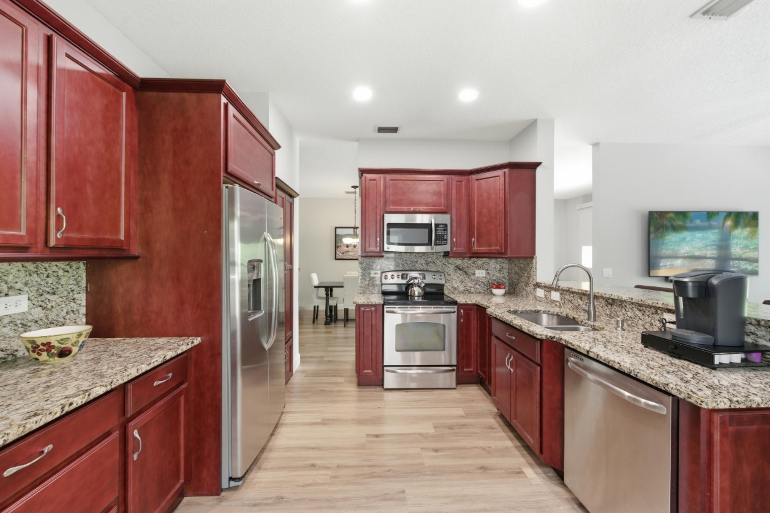 WYNDHAM LAKES CENTRAL - Residential