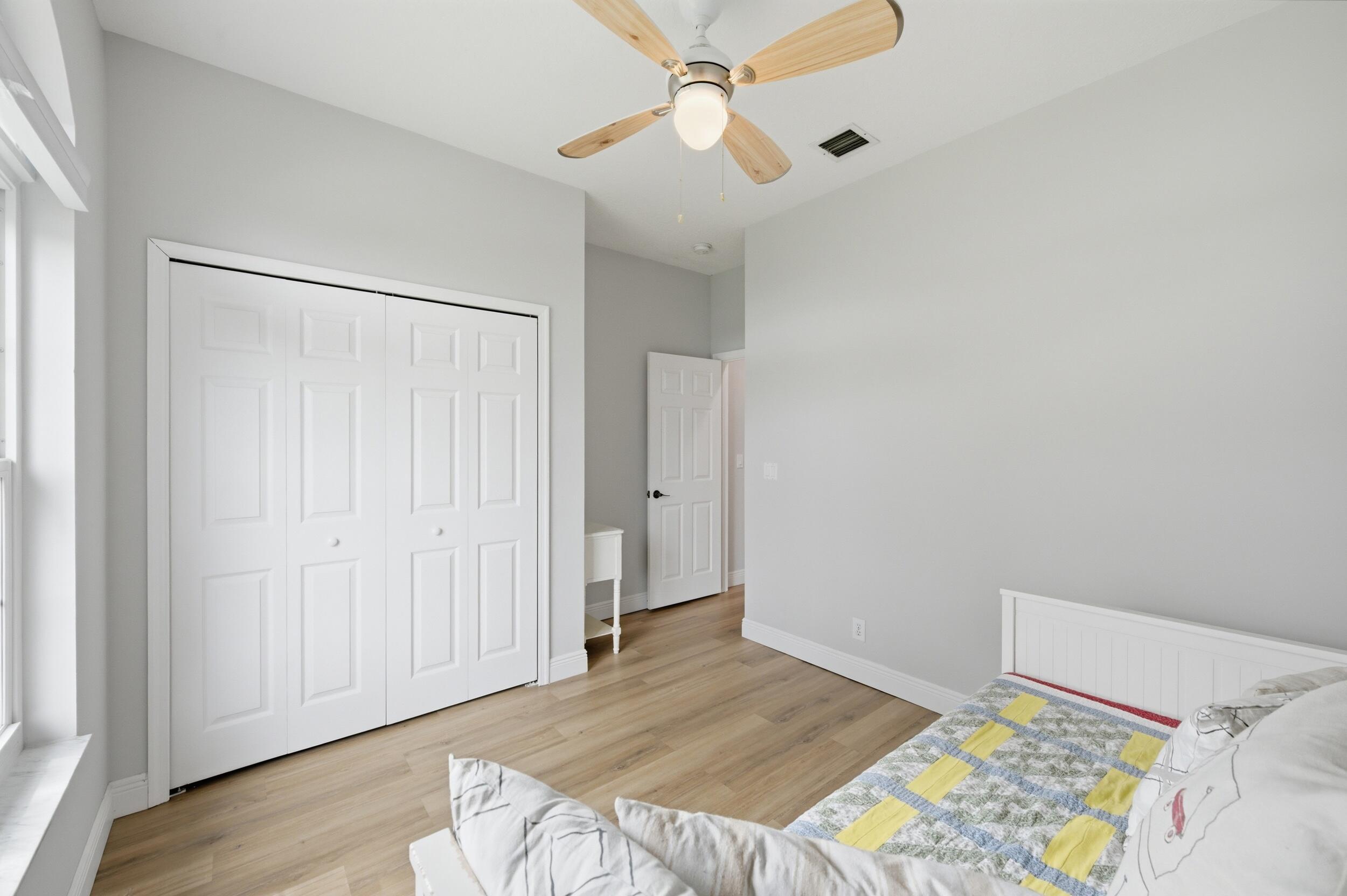 WYNDHAM LAKES CENTRAL - Residential