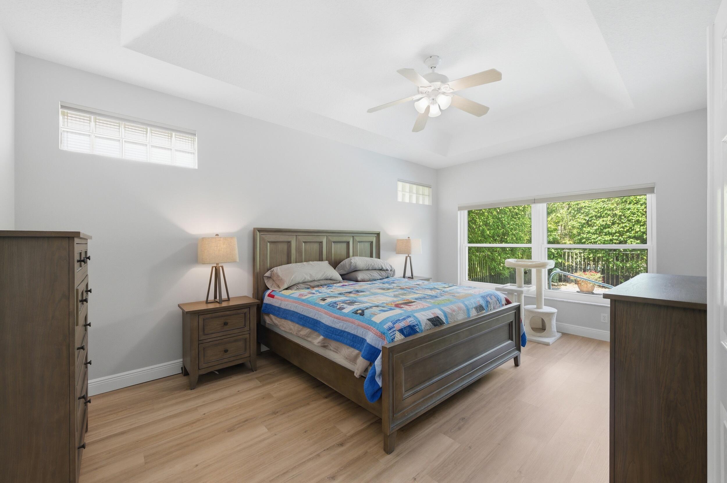 WYNDHAM LAKES CENTRAL - Residential