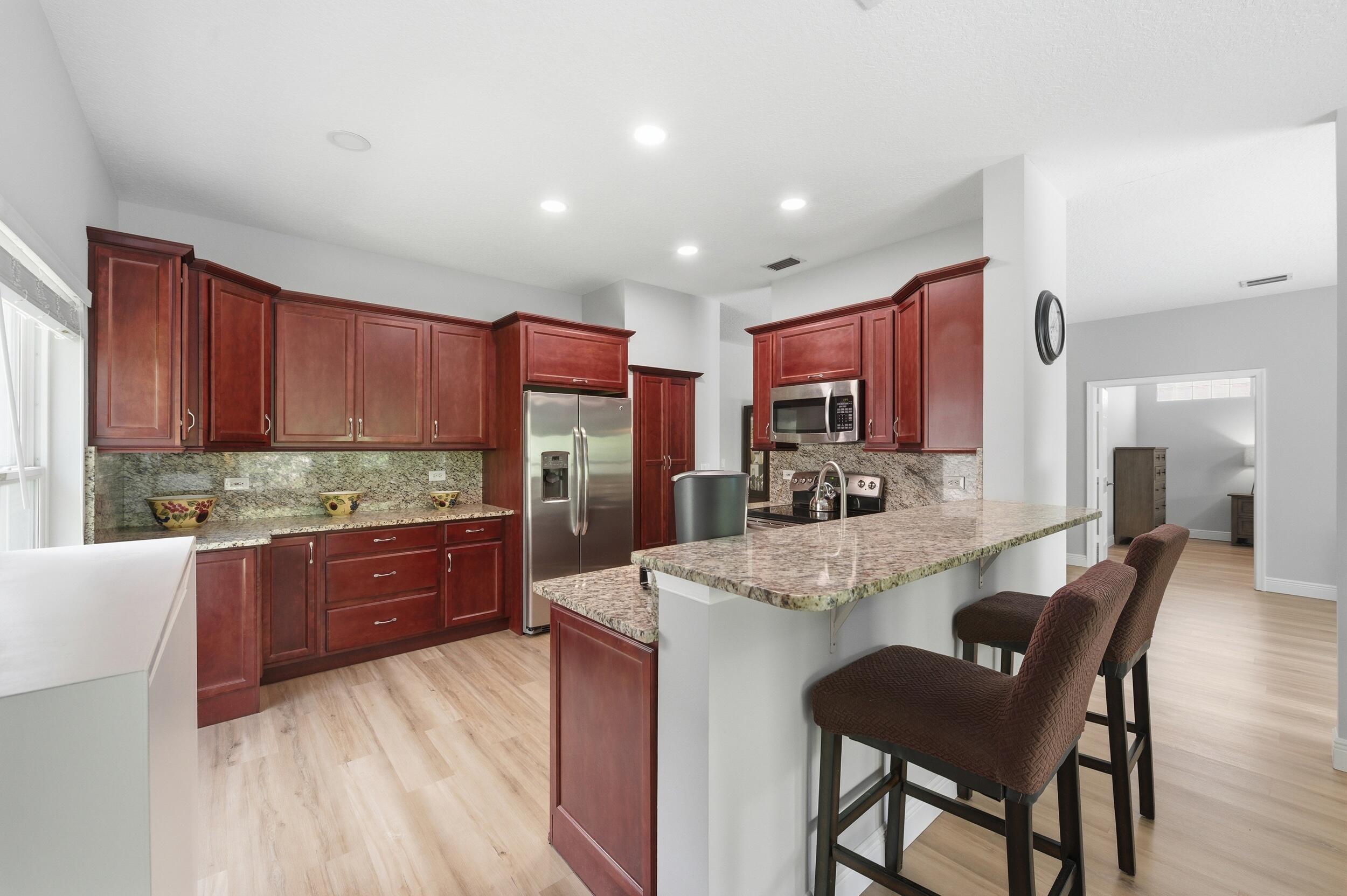 WYNDHAM LAKES CENTRAL - Residential