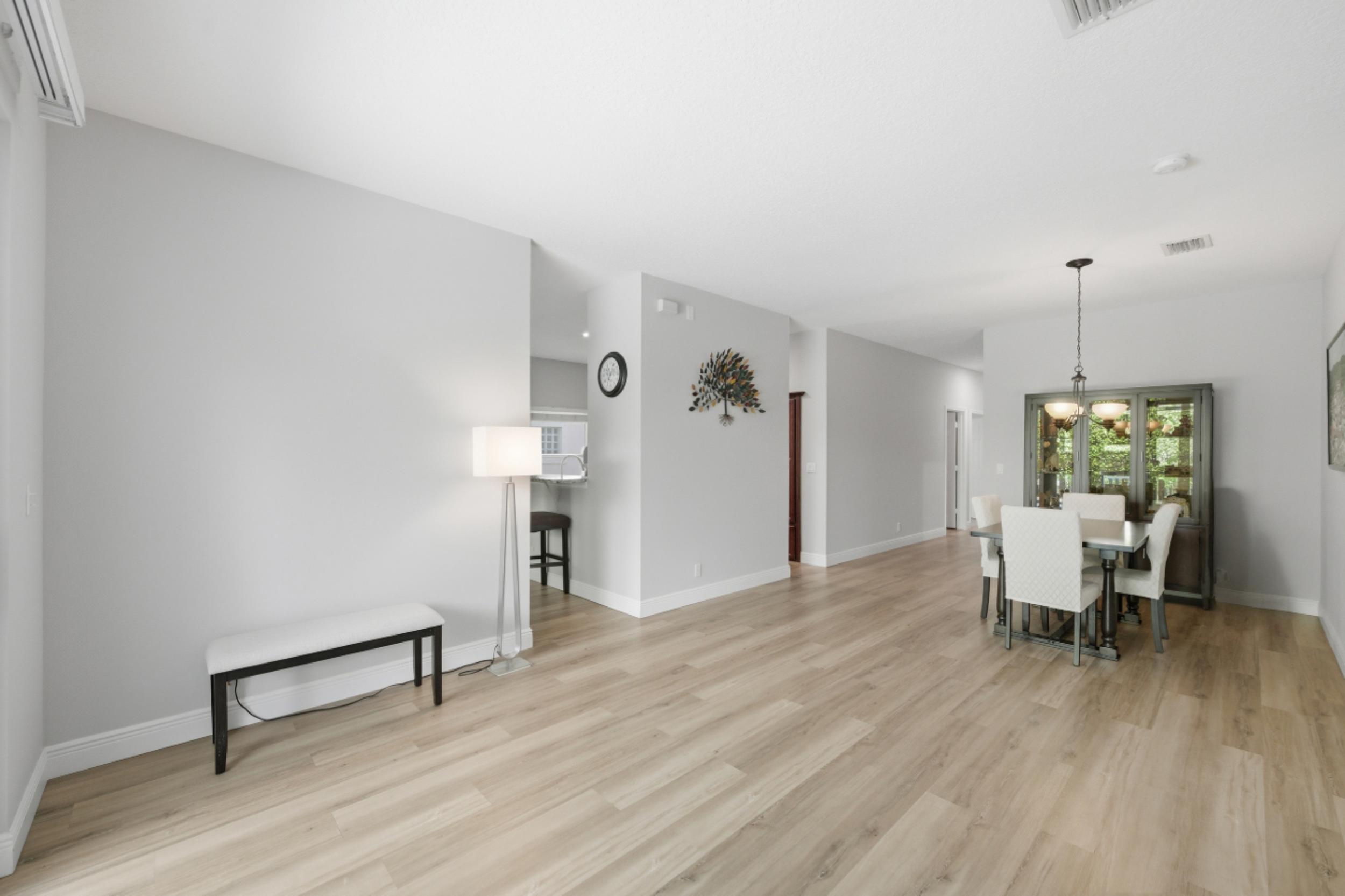 WYNDHAM LAKES CENTRAL - Residential