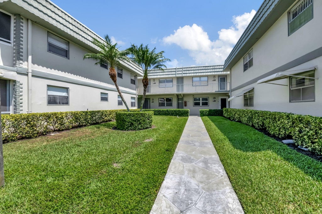 Photo of 197 Flanders E, Delray Beach, FL 33484 (MLS # R11035569)