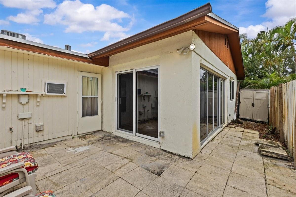 Los Mangos - Residential Lease