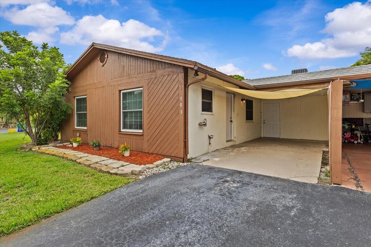 Los Mangos - Residential Lease