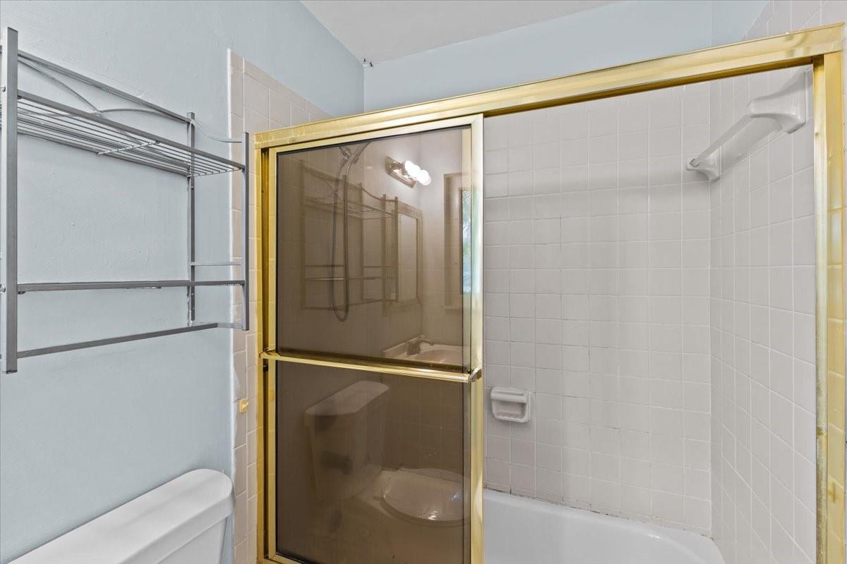 Los Mangos - Residential Lease