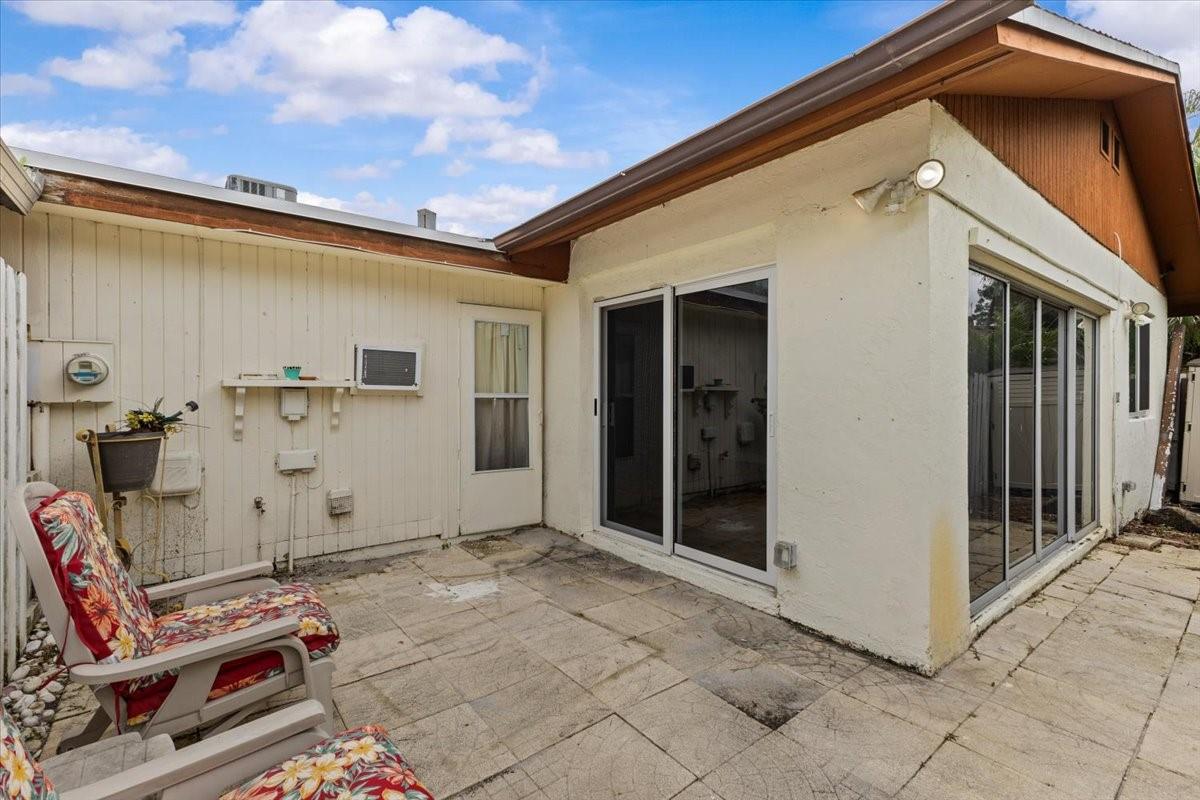 Los Mangos - Residential Lease