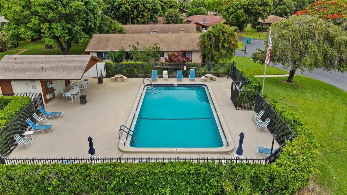 Los Mangos - Residential Lease