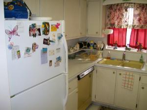 CRESTHAVEN VILLAS 28 CONDO - Residential