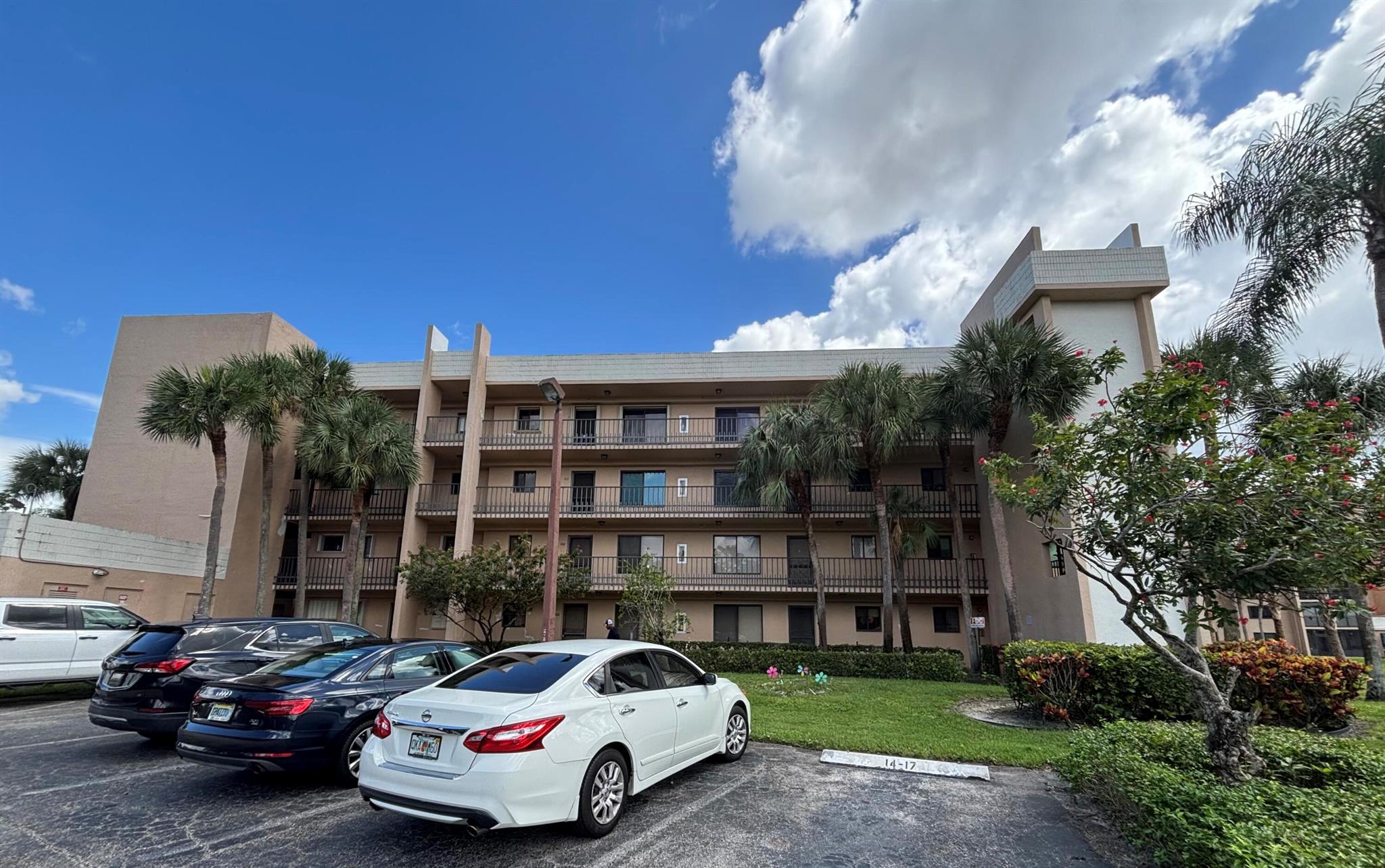 SUNRISE OF PALM BEACH CON - Residential