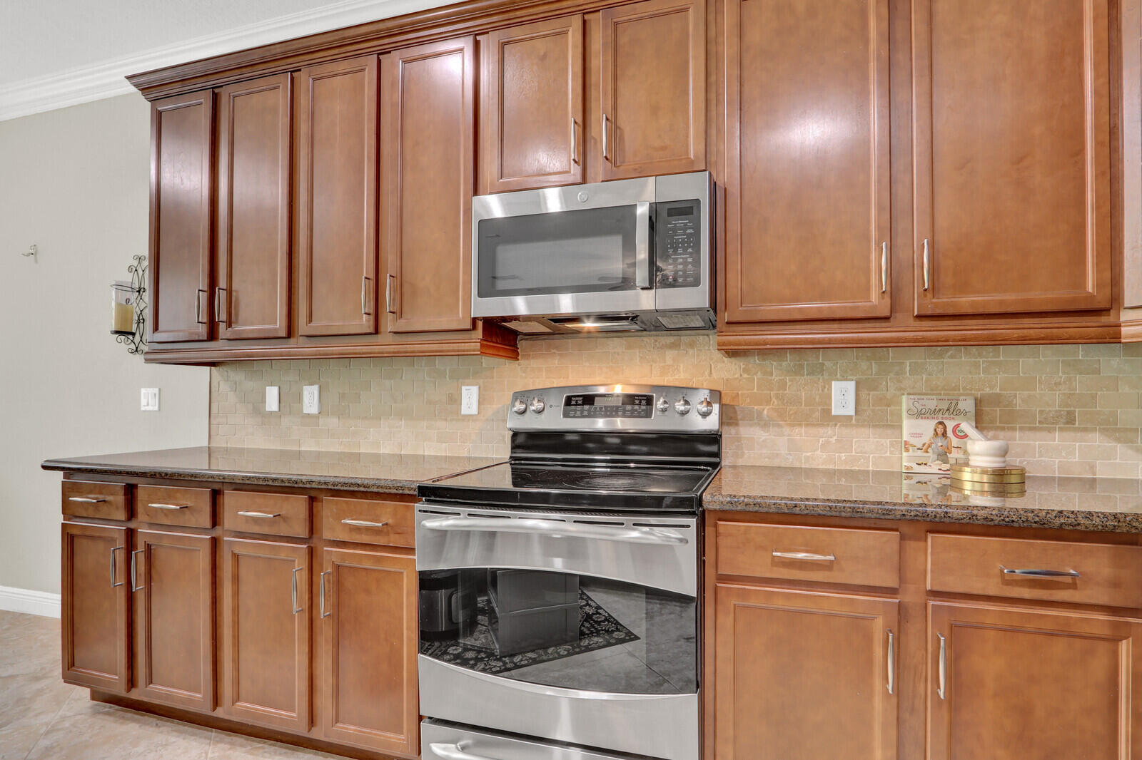 SOUTHAMPTON - Residential Lease