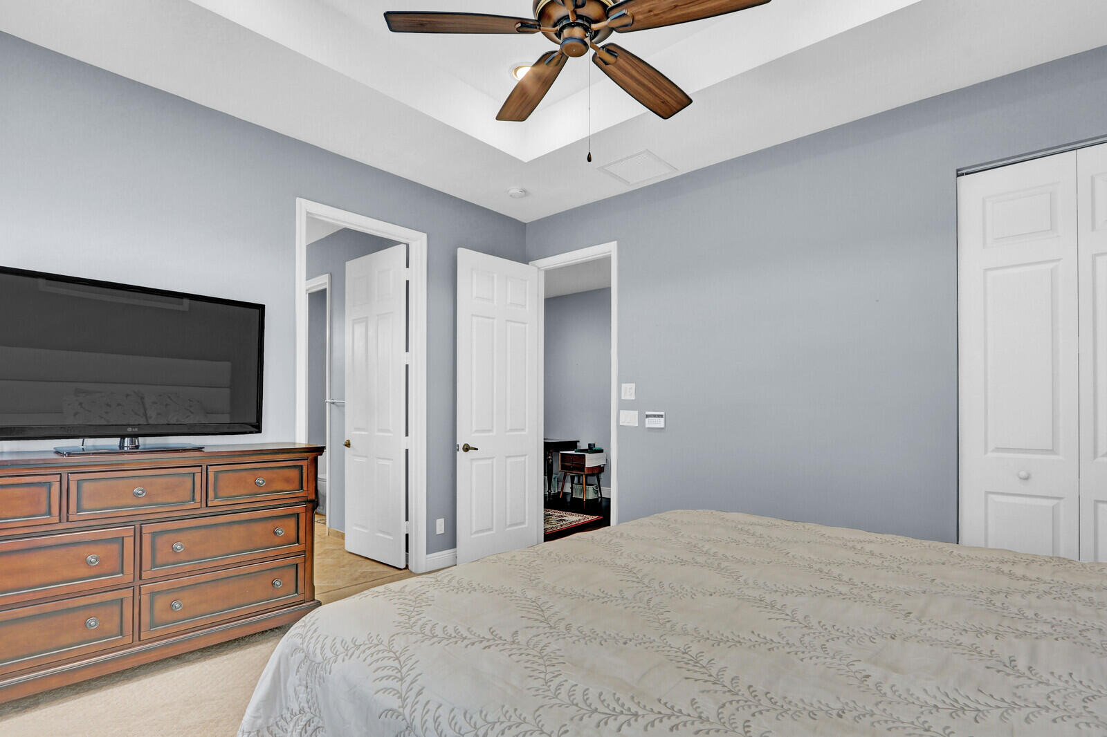 SOUTHAMPTON - Residential Lease