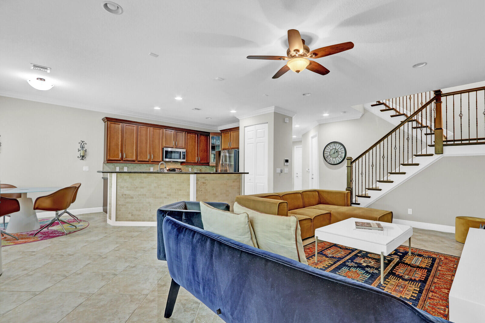 SOUTHAMPTON - Residential Lease