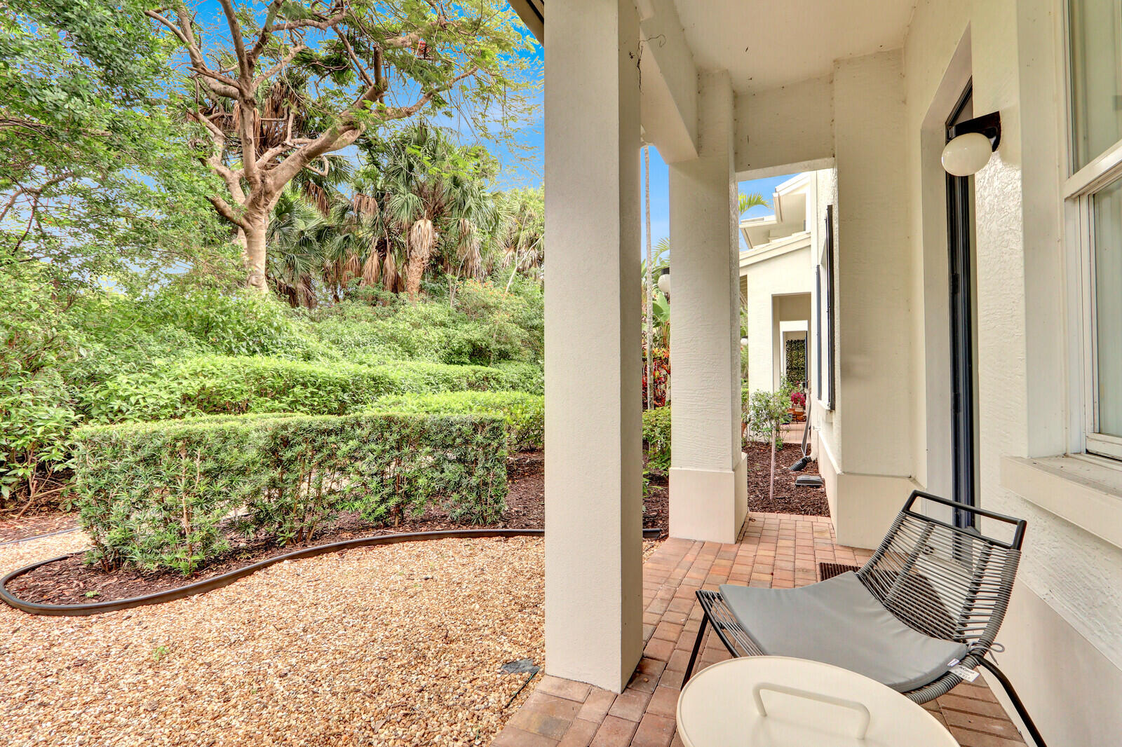 SOUTHAMPTON - Residential Lease