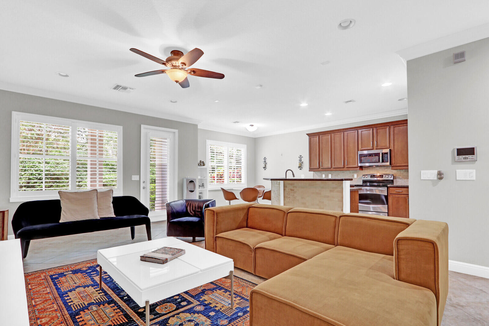 SOUTHAMPTON - Residential Lease