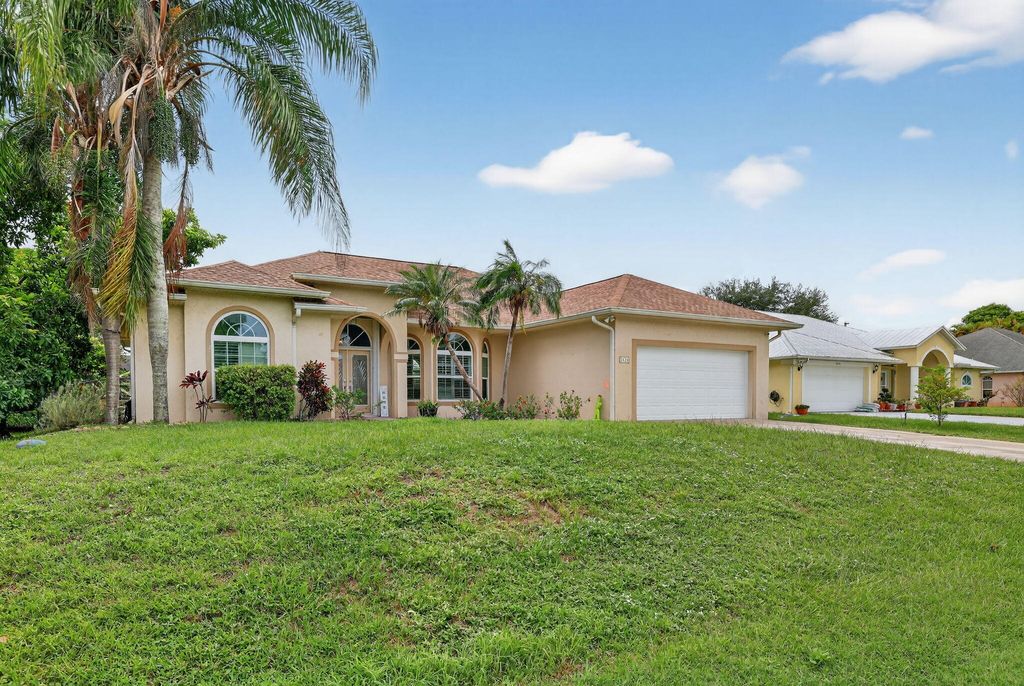 Photo of 2820 SE Tate Avenue, Port Saint Lucie, FL 34984 (MLS # R11125365)