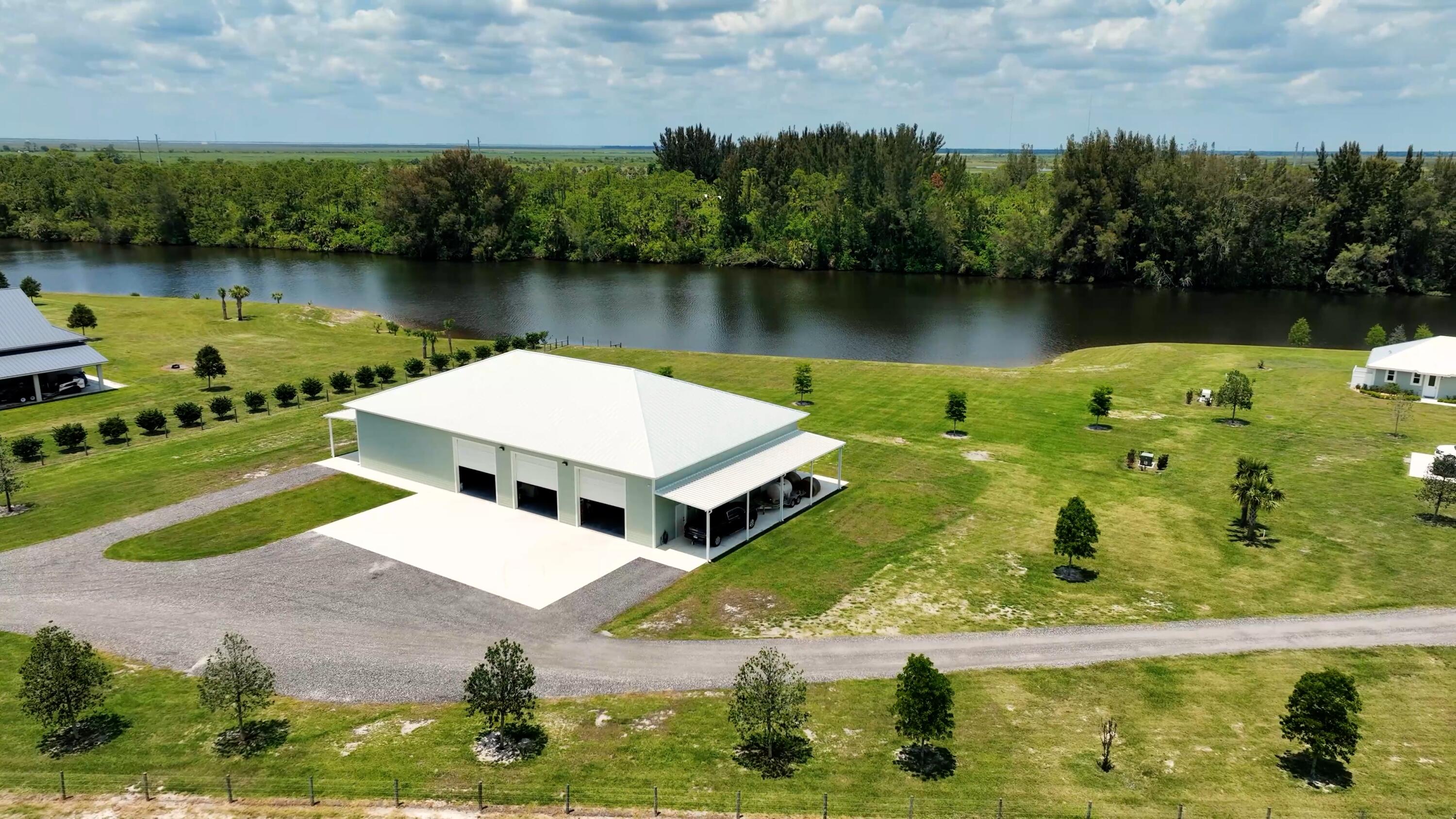 BOX RANCH GROVES A PLAT OF PLAT NO 1 & THE 1ST - Residential