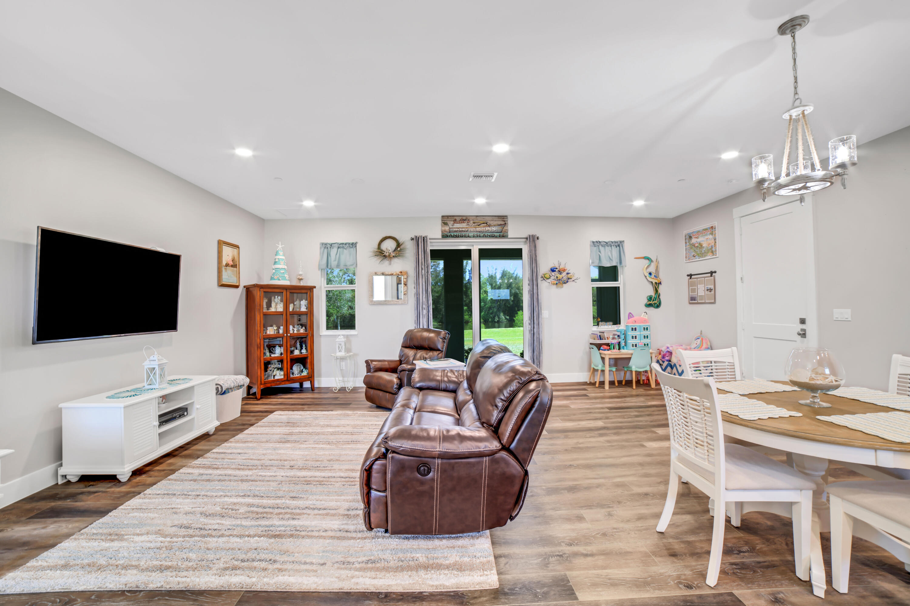 BOX RANCH GROVES A PLAT OF PLAT NO 1 & THE 1ST - Residential