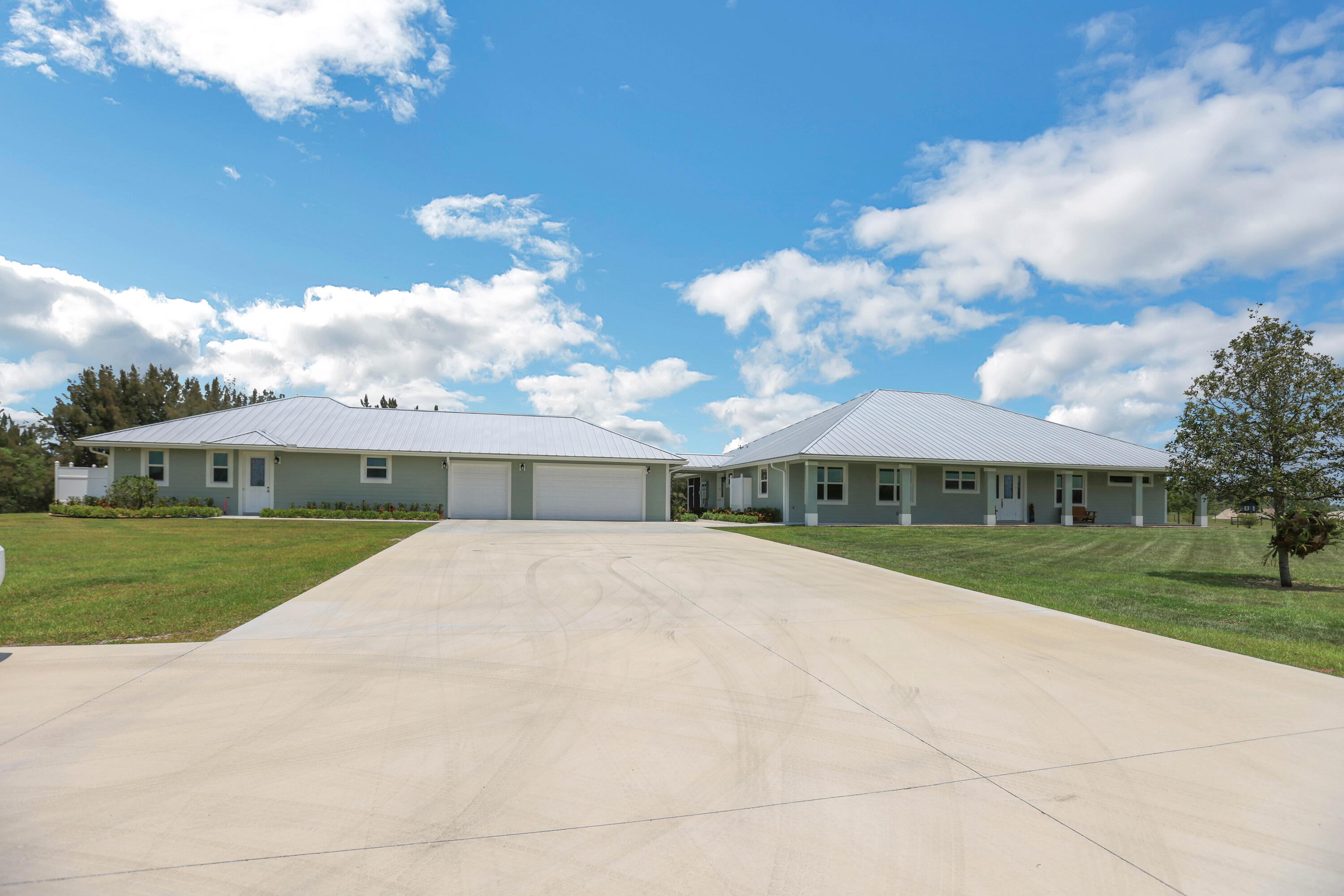 BOX RANCH GROVES A PLAT OF PLAT NO 1 & THE 1ST - Residential