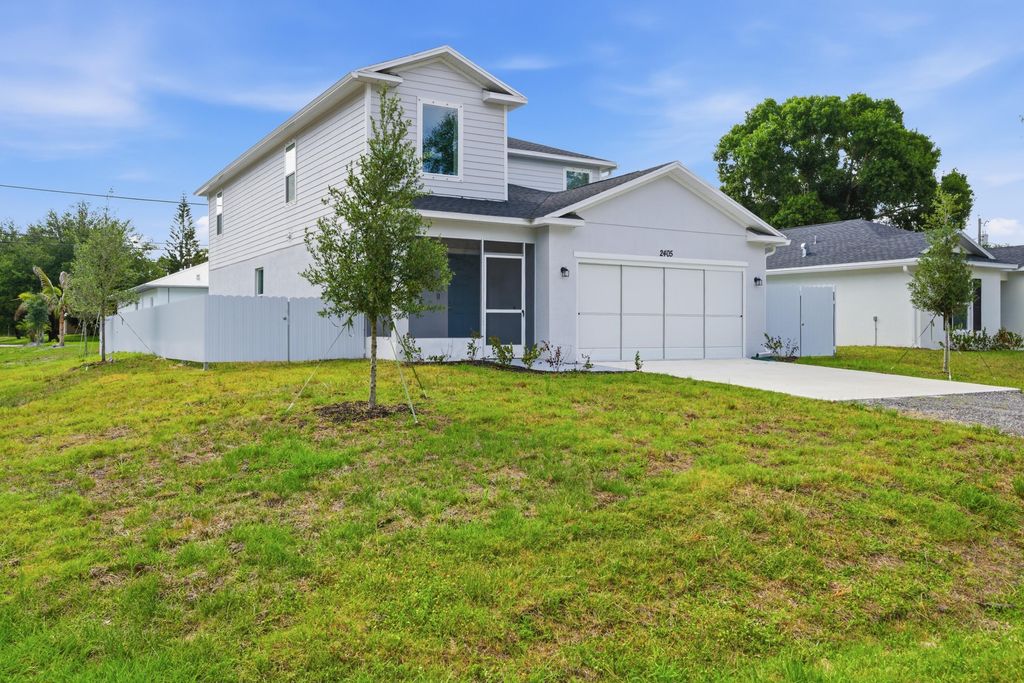 Photo of 2405 88th Avenue, Vero Beach, FL 32966 (MLS # B26023663)