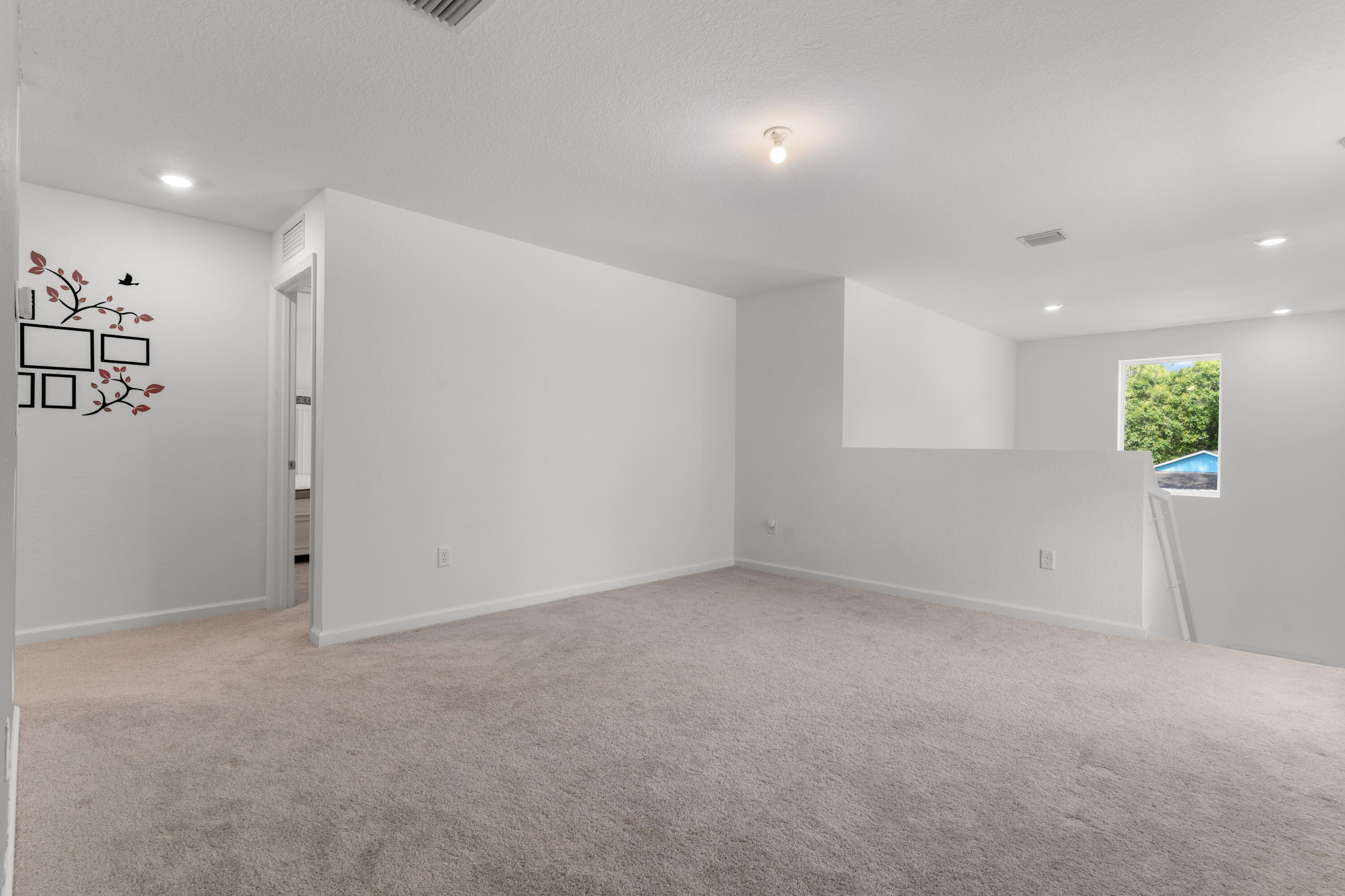 PARADISE PARK UNIT NO 2 - Residential