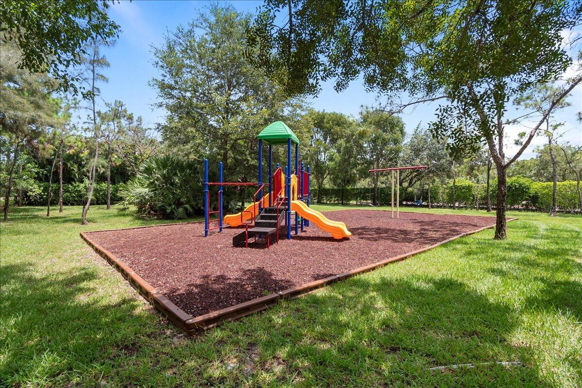 GRAND VIEW AT CRESTWOOD CONDO - Residential Lease